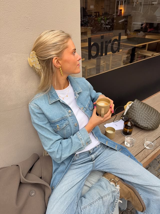 Instagram post by @sofiehouman for Maanesten. Caption reads: In paid collaboration with @maanesten....