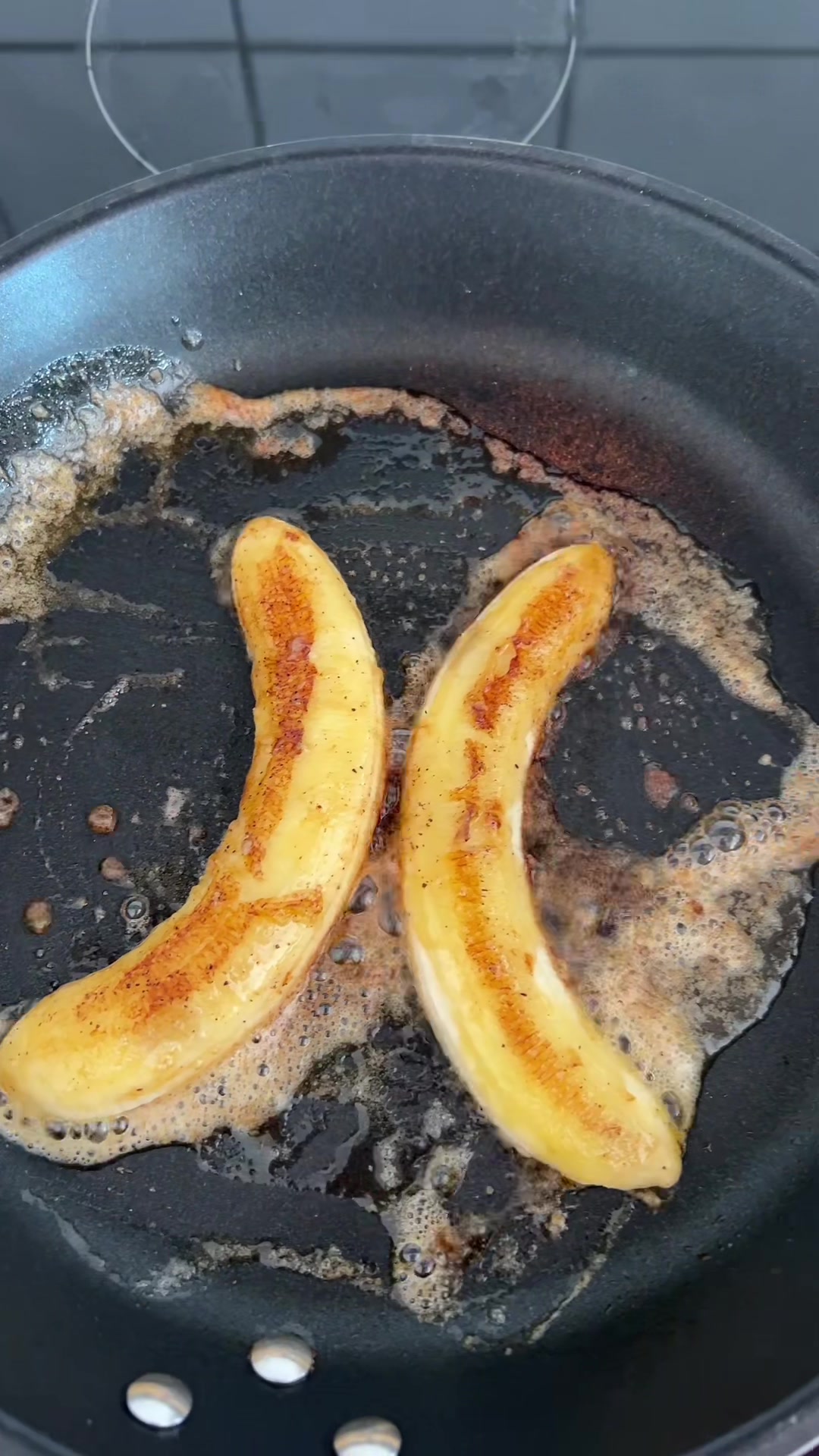 TikTok post by @ciasappetite for Natural Shilajit. Caption reads: Kefir greek yoghurt with fried banana cinnamon....