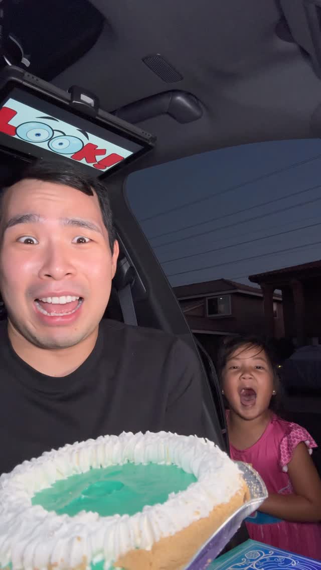 Instagram post by @asianchowdown for Taco Bell. Caption reads: @tacobell #tacobell #food #foodie #explore....