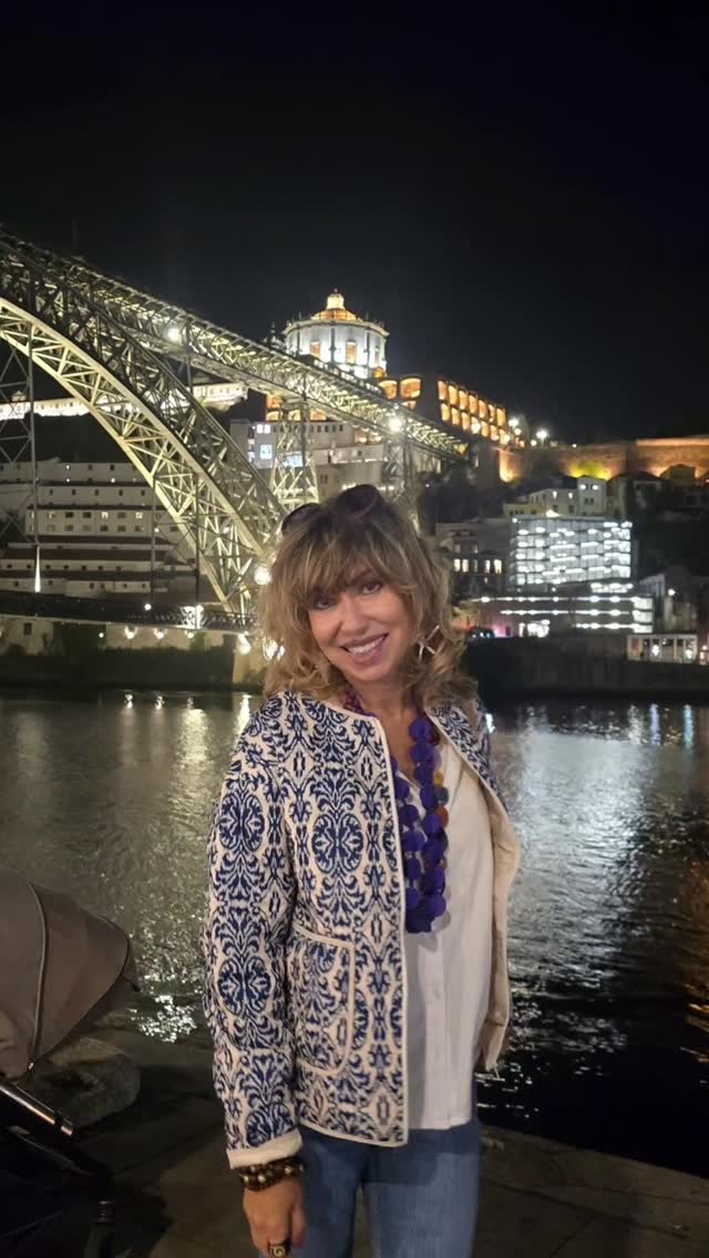 Instagram post by @r.inventandome for Visitportugal. Caption reads: Un privilegio haber podido disfrutar unos días de....