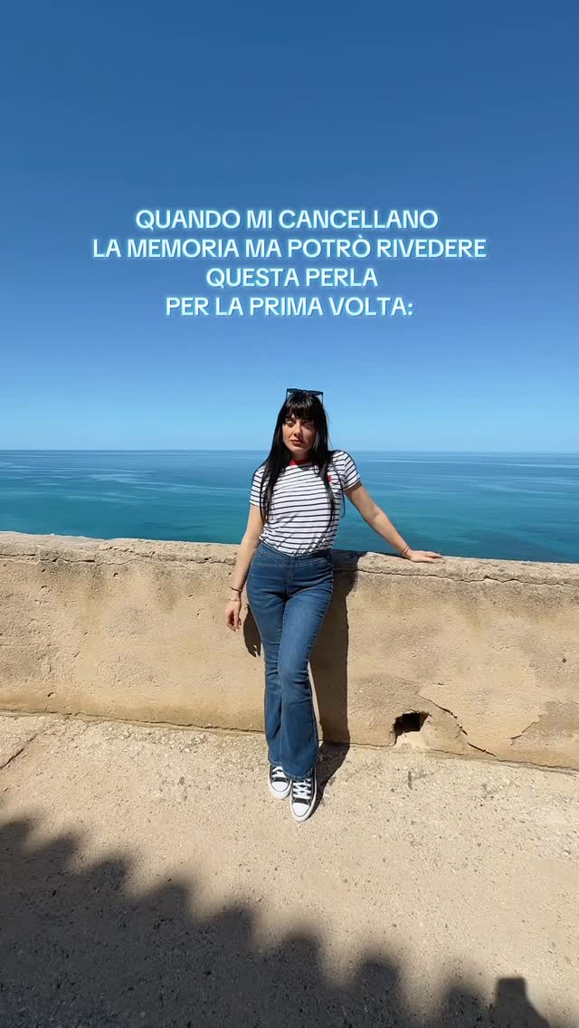 Instagram post by @ely_accorinti for Shein. Caption reads: #adv Scarica l’app di SHEIN e scopri gli stili più....