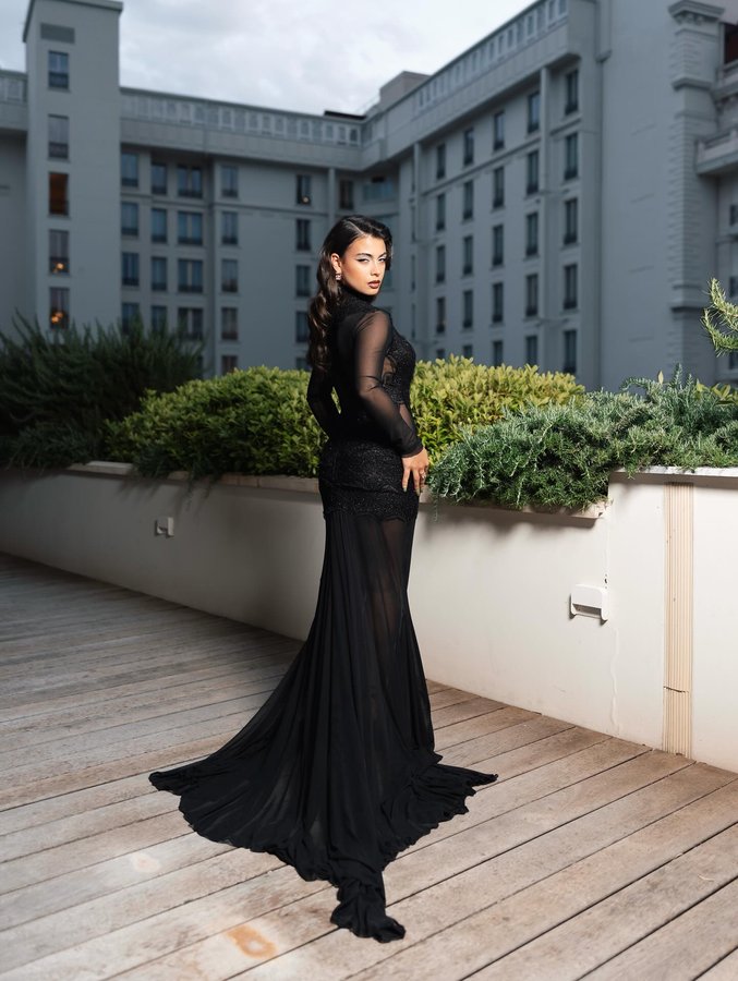 Instagram post by @gattoni.jd for Messika. Caption reads: [...] au Cannes film festival. 

Wearing @messika....