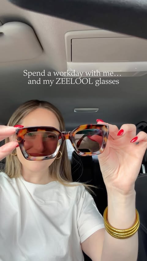 Instagram post by @susanaparraf_ for Zeelool. Caption reads: Workday, but make it stylish 👓✨ @zeelool Use my....