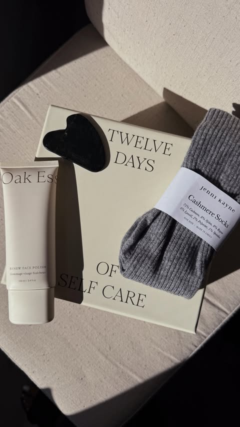 Instagram post by @thetennillelife_ for Jenni Kayne. Caption reads: Counting down to Christmas w Advent calendars |....