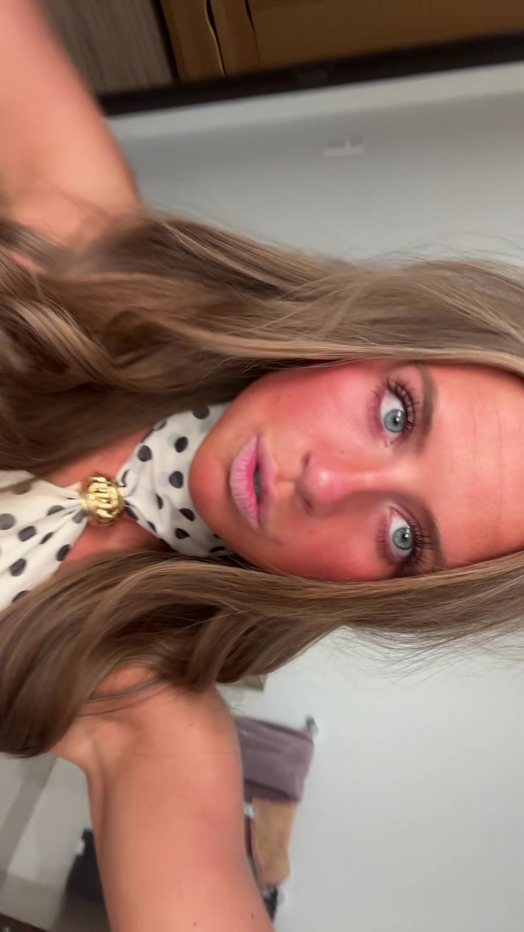TikTok post by @oliviahleemalloy for Sunny Hair. Caption reads: Just me and my @sunnyhairofficial extensions #fits....