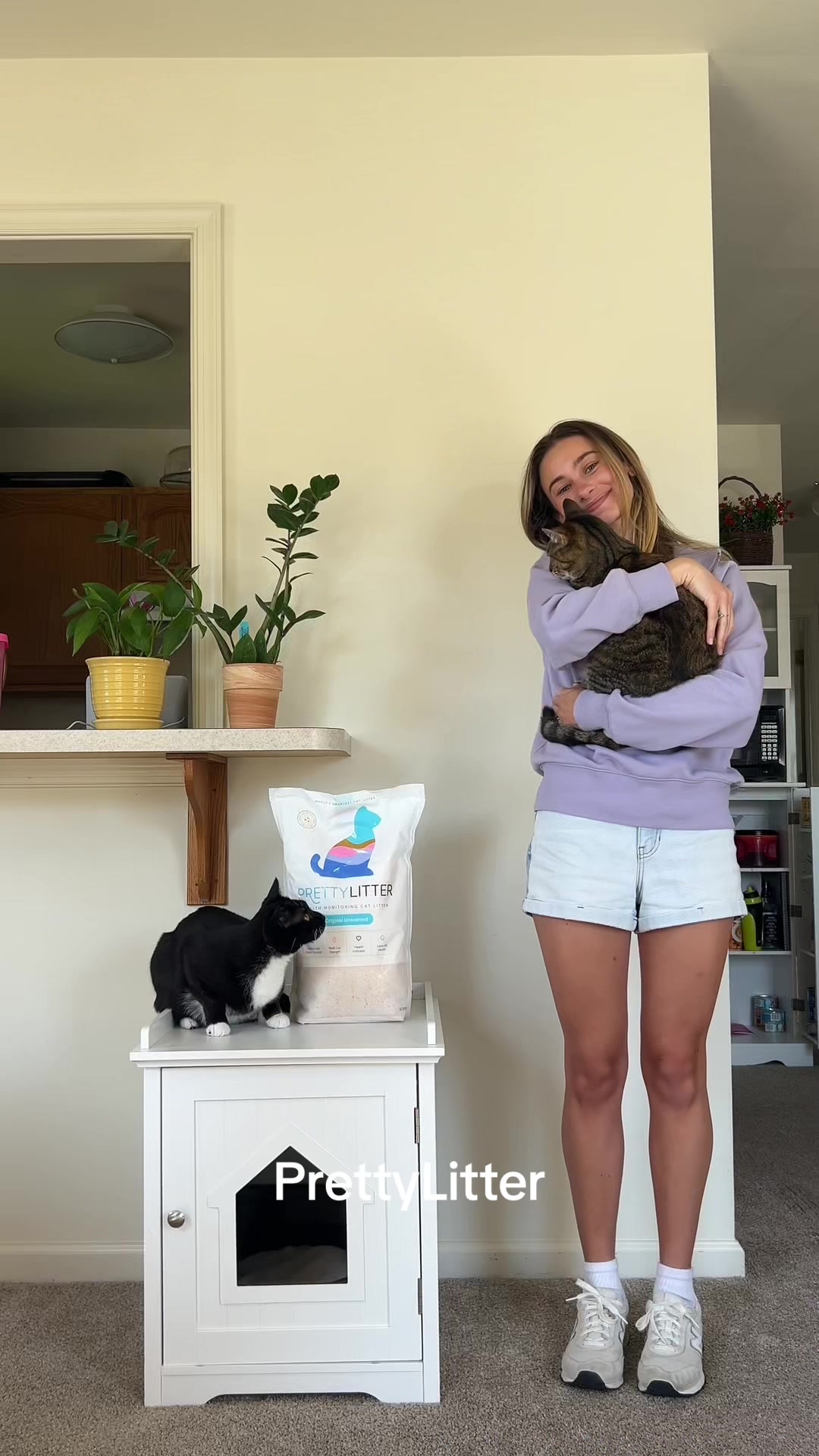 TikTok post by @pennybabyyy for PrettyLitter. Caption reads: #Ad @PrettyLitter Inc has helped me stop worrying....
