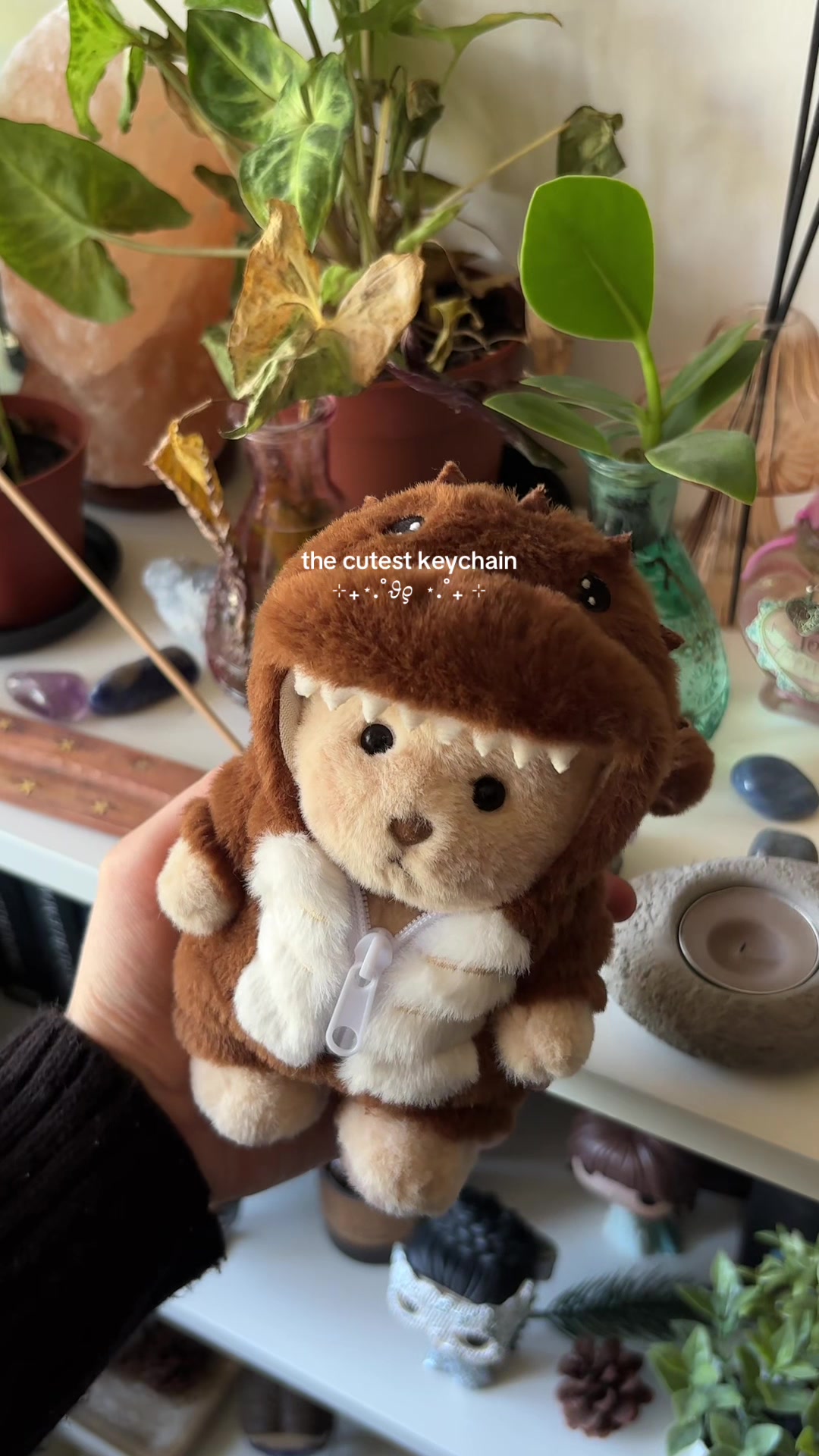 TikTok post by @elina_pint for Getahug. Caption reads: From @Getahug.co he’s so cute, I love him 🧸 Use....