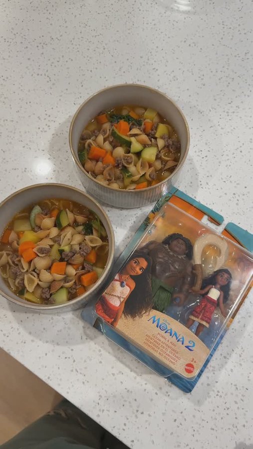 Instagram post by @edithxbellaa for Disney Princess. Caption reads: #AD perfect doll set to gift your....