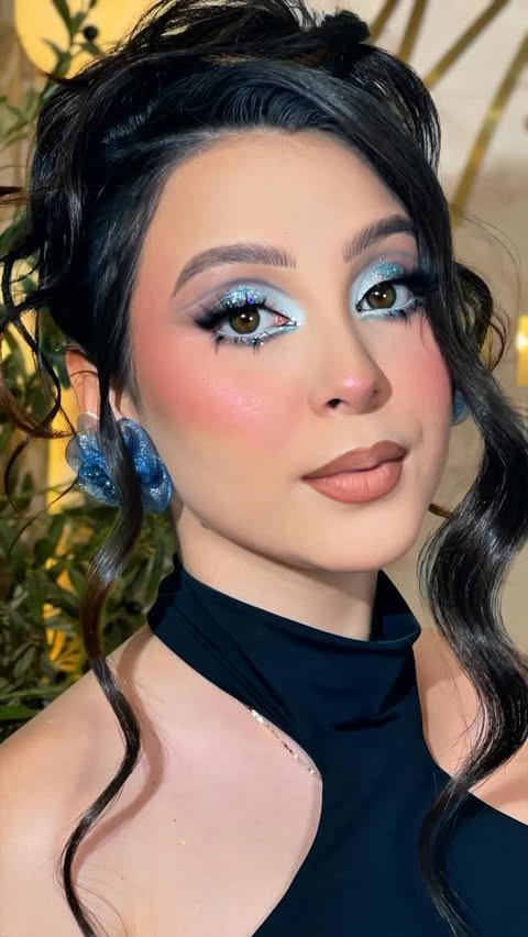 Instagram post by @maritzadiazmakeup for Docolor.Official. Caption reads: Eyes that sparkle, skin that breathes.✨....