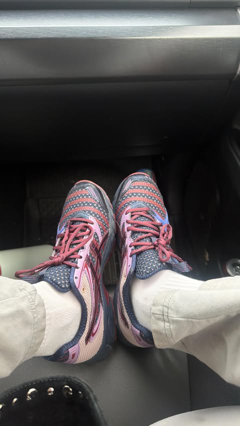 Instagram post by @madagraviet for Vinted. Caption reads: [...] so go shop these items and follow my @vinted....