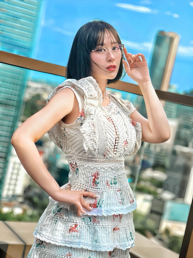 Instagram post by @larochefortdaily for SEGA. Caption reads: [...] from phone📸
Streaming Sonic Rumble with....