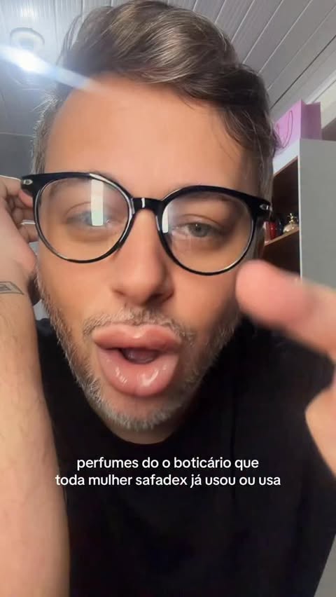 Instagram post by @jootapew for O Boticário. Caption reads: soltei o vídeo e sai correndo KKKKKKKKKK....