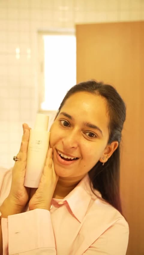 Instagram post by @aishwarya_khajuria for Maccaron. Caption reads: [...] ☀️ Try it now, it’s available on....