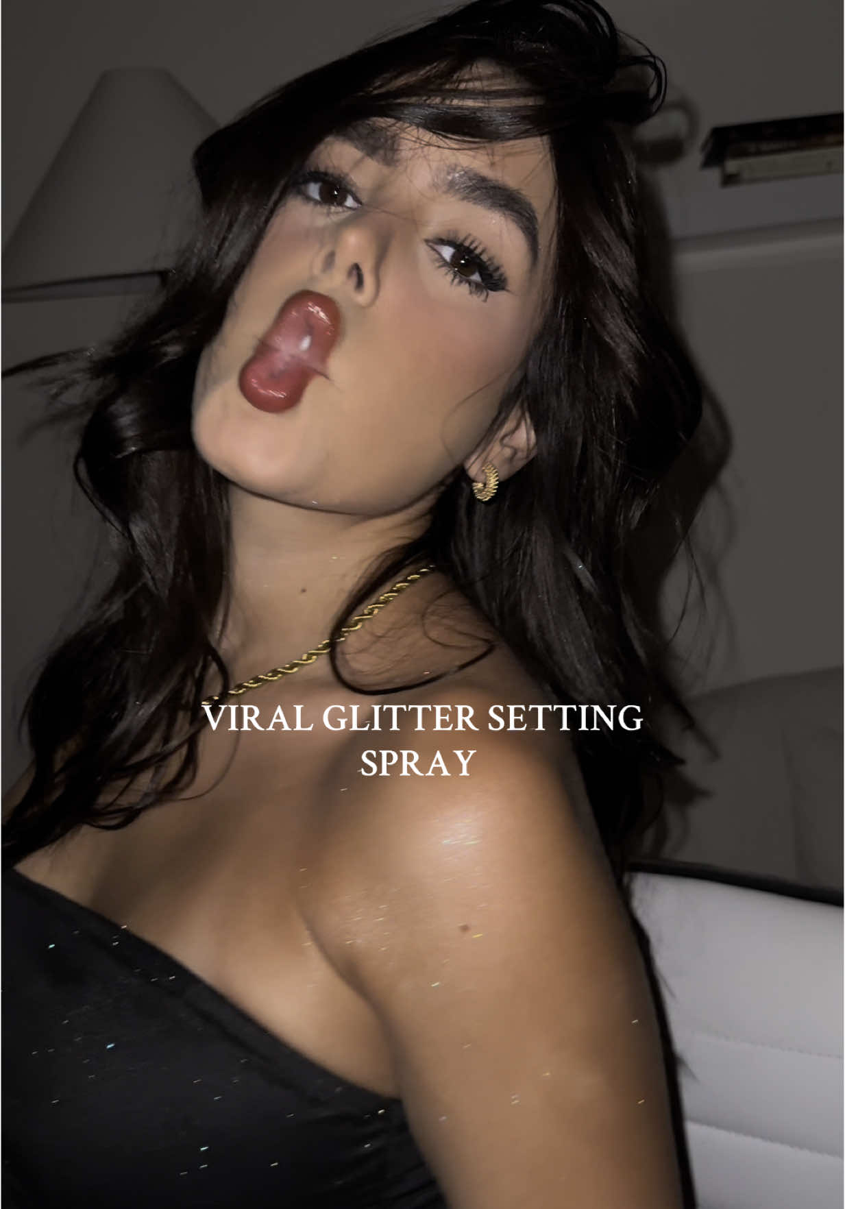 TikTok post by @dianaboscan12_ for ONE SIZE BEAUTY. Caption reads: Viral setting spray @ONE SIZE BEAUTY .