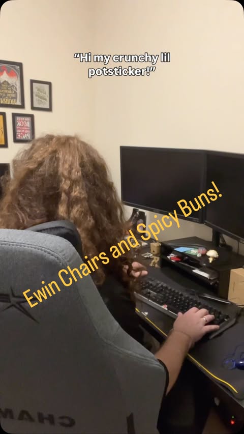 Instagram post by @thesigningd for EwinRacing. Caption reads: Ewin Racing Chair: Use code IGDEREK to save extra....