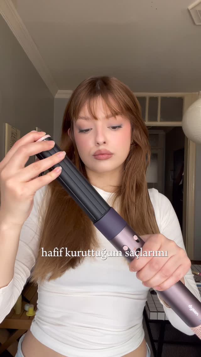 Instagram post by @flaneir for Aveda. Caption reads: Kullandığım ürünler;
 #reklam....