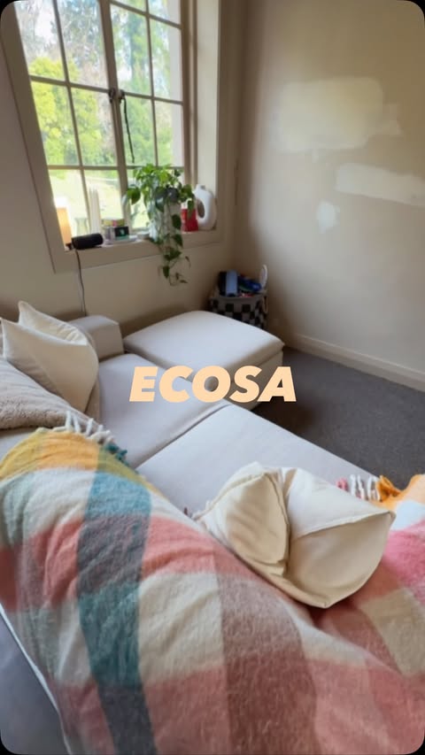 Instagram post by @liiiv.martin for Ecosa. Caption reads: [...] these sheets aren’t on my bed 😍✨ @ecosa_nz....