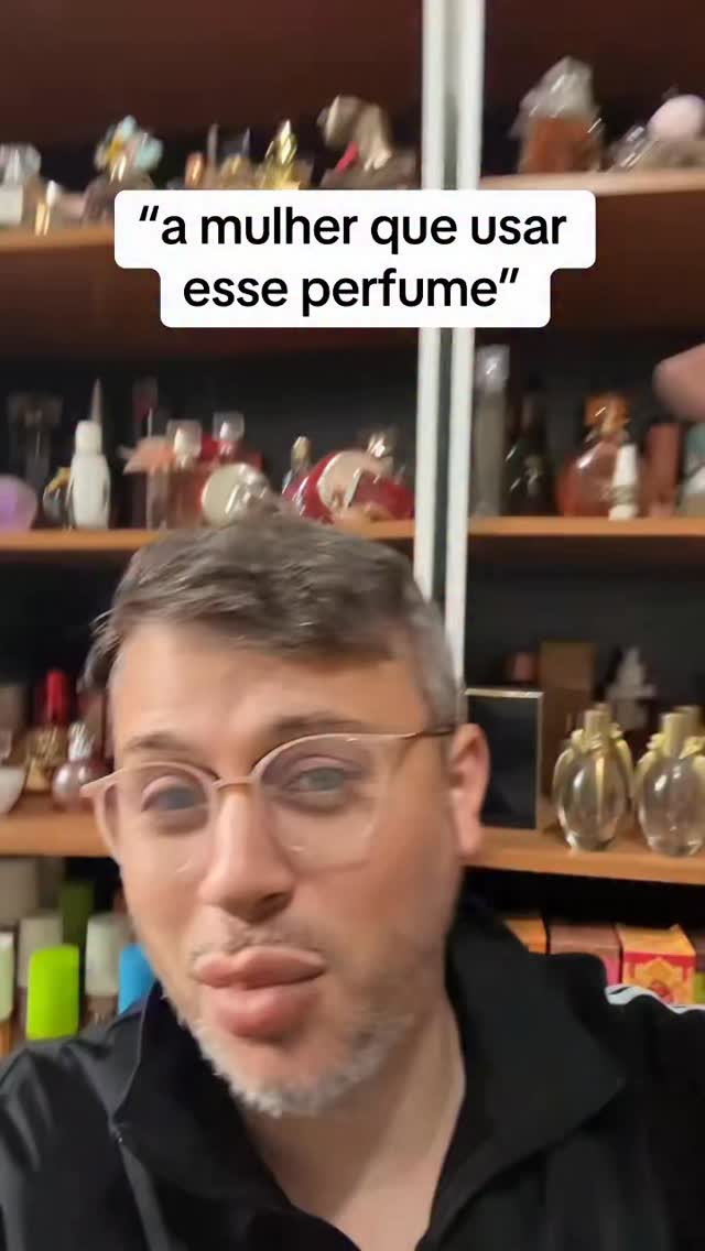 Instagram post by @jootapew for O Boticário. Caption reads: essa versão tá 🤌🏼

#perfumes #oboticario....