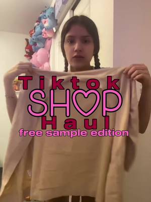 TikTok post by @brianayulexi for HIPPEAS. Caption reads: [...] @PEPPERMOLLY @Hotouch Shop @CZFC shop....