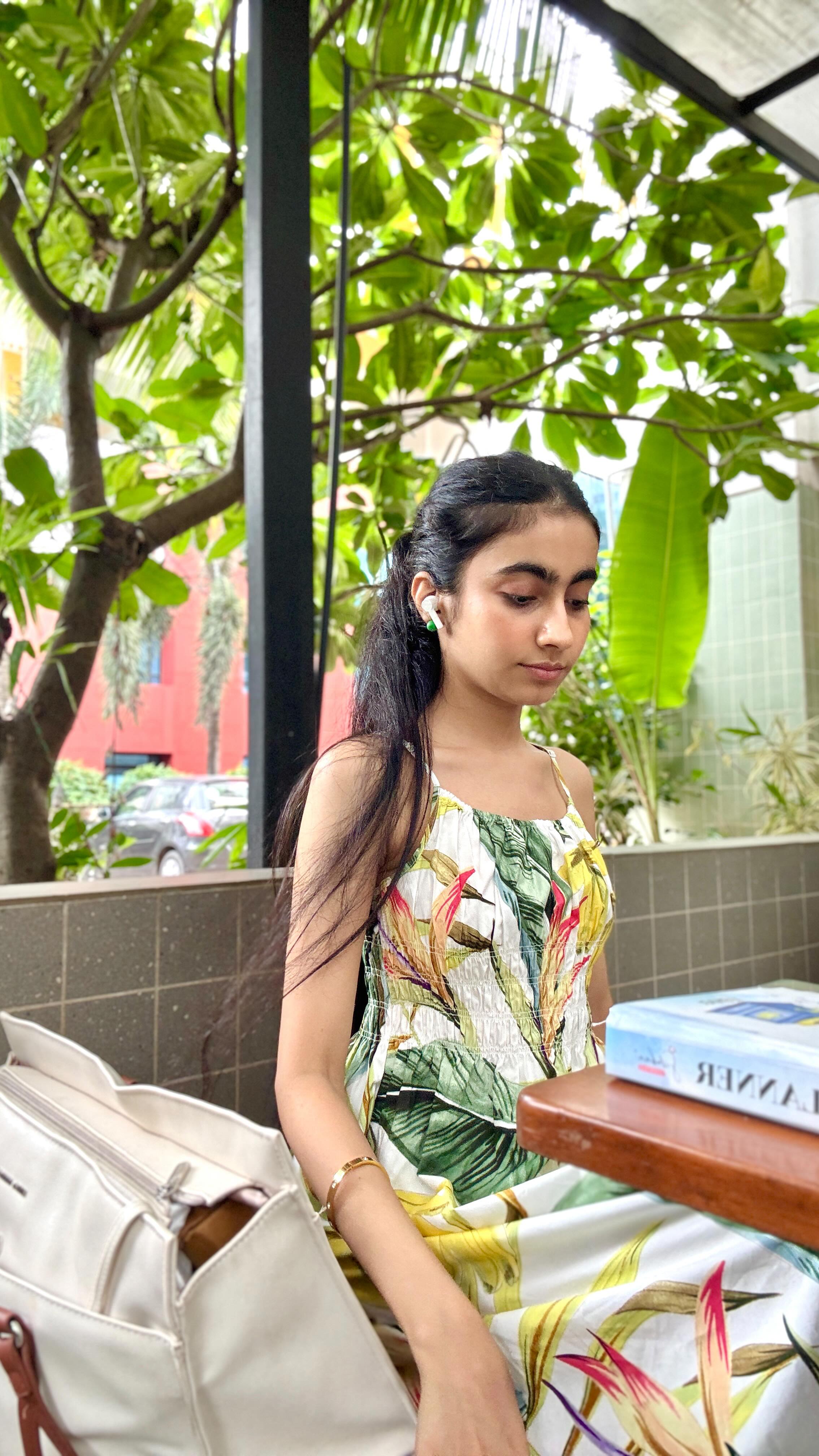 Instagram post by @gagan_kaurr__ for Lino Perros. Caption reads: [...] - @hm 
Boots - @mango 
Tote - @linoperros....