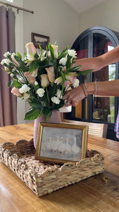 Instagram post by @marycaitlynbilbo for 1800Flowers. Caption reads: [...] am today 💐 This one’s for you, Mom!....