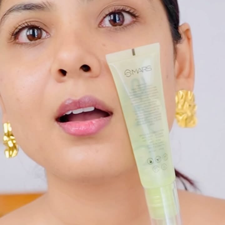 Instagram post by @_niharikajain for MARS Cosmetics. Caption reads: #Ad Babaji, ye products viral kyu nahi ho rahe....