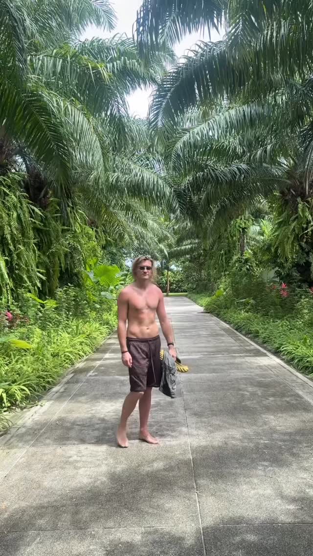 Instagram post by @darcymooore for Luxury Escapes. Caption reads: 🧘‍♂️ 🧘‍♂️ 🧘‍♂️ Had a beautiful recharge at....