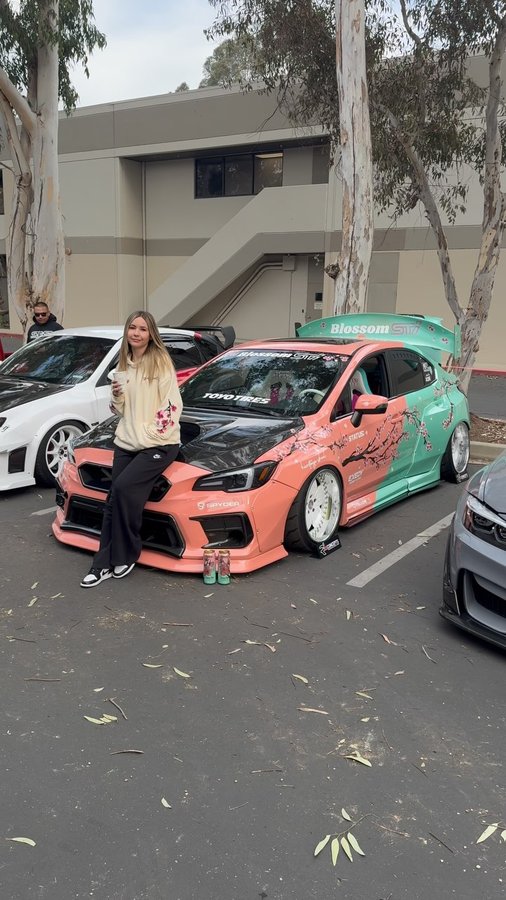 Instagram post by @rachelle.wolf for AriZona Iced Tea. Caption reads: Blossoms first meet of 2025 🌸 @throtl C&C....