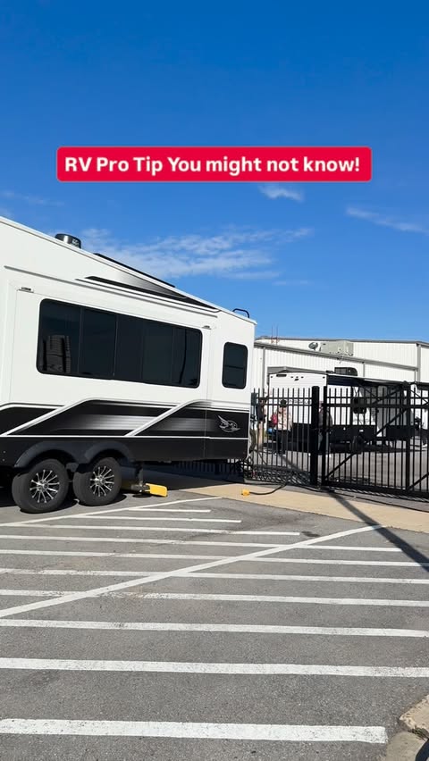 Instagram post by @gills_on_wheels for Camping World. Caption reads: 2026 is our year to find the most FREE camping....