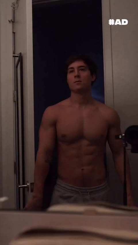 Instagram post by @falkefit for Apartments. Caption reads: [...] beautiful apartment that I found on....