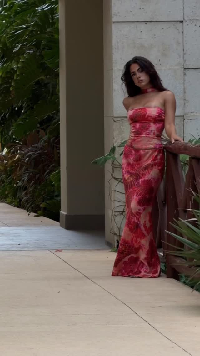 Instagram post by @kikimontilla for Runaway The Label. Caption reads: ✨the perfect wedding guest fit @runawaythelabel.