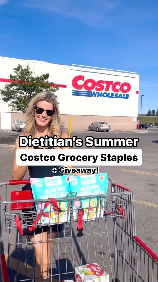 Instagram post by @nicoleosinga_rd for DeeBee’s Organics. Caption reads: [...] no-prep snack at Costco - @deebeesorganics....