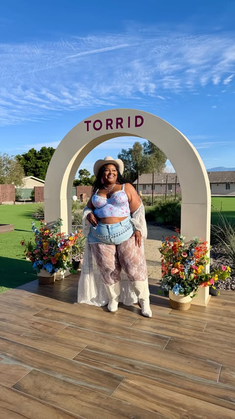 Instagram post by @morgiemone for Torrid. Caption reads: [...] Comment “FIT ME” for outfit details @torrid....