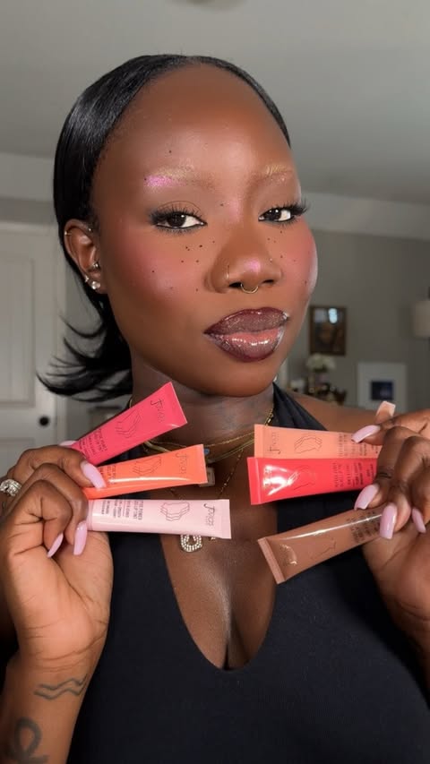 Instagram post by @its.toe for Juvia's Place. Caption reads: [...] the peptide power glass tints from....