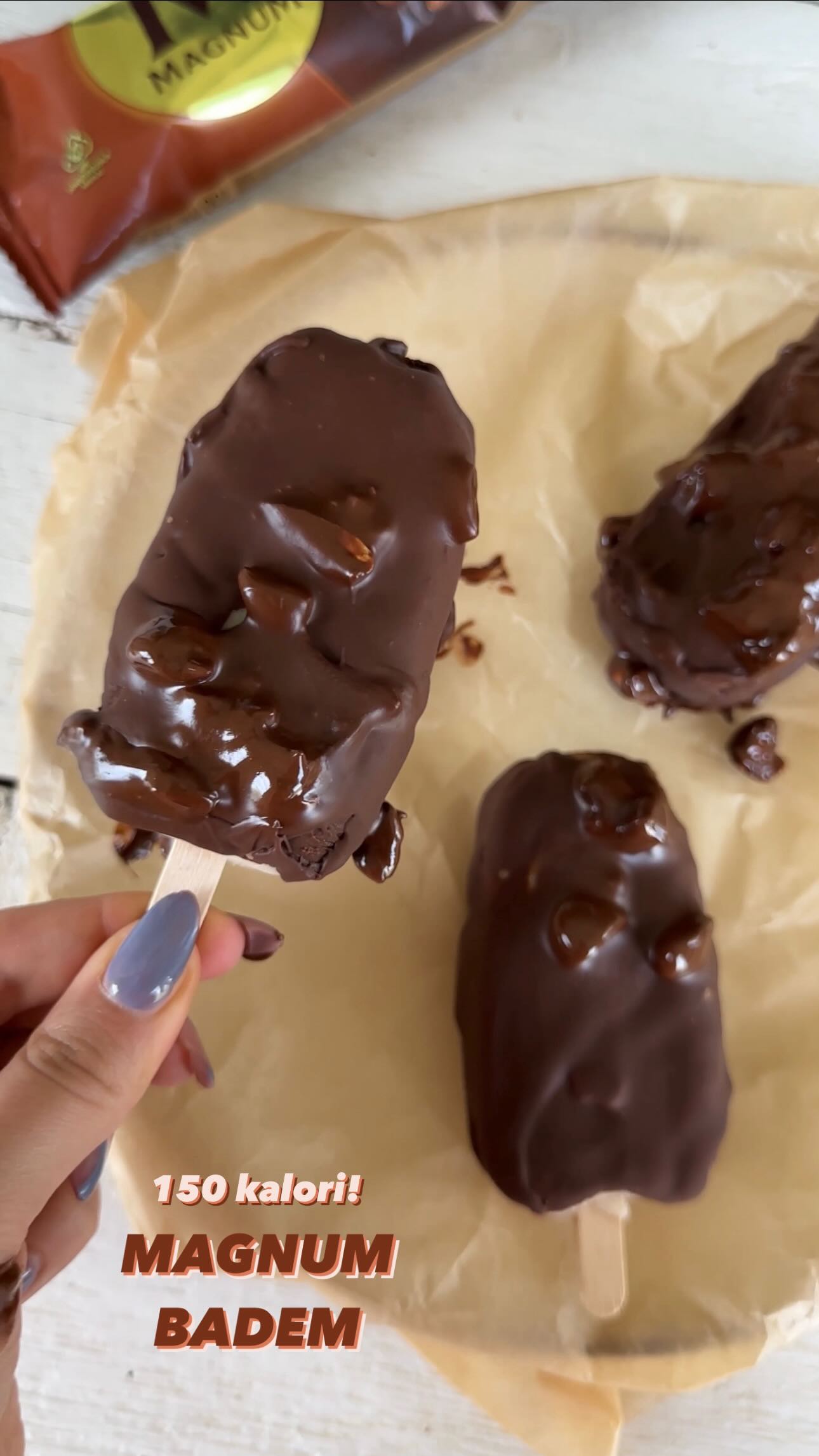 Instagram post by @stayfiteatdeliciouss for Buzzfeed. Caption reads: MAGNUM BADEM 🍫
1 tanesi 150....