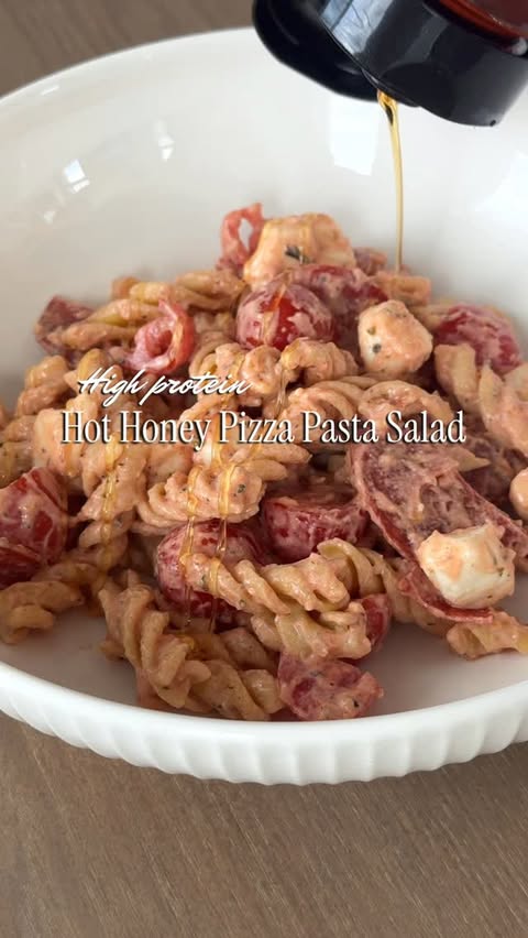 Instagram post by @__mccall for Banza. Caption reads: Why is coming up with lunch ideas so dang hard?!....