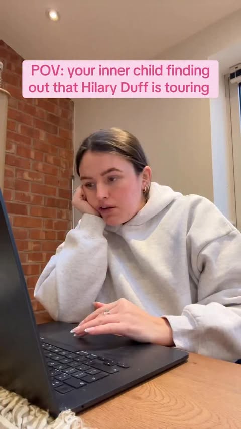 Instagram post by @elliemillarxo for Live Nation. Caption reads: [...] @hilaryduff on tour this summer!!😍🩷....