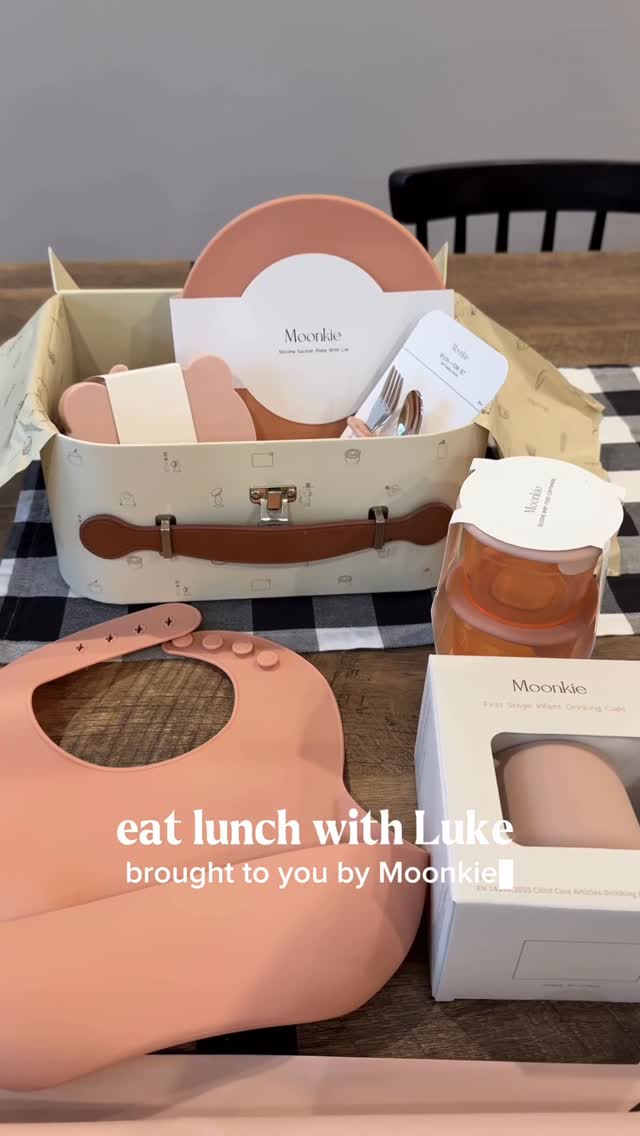 Instagram post by @rachel_paige13 for Moonkie. Caption reads: @moonkie_official has the best sets that make....