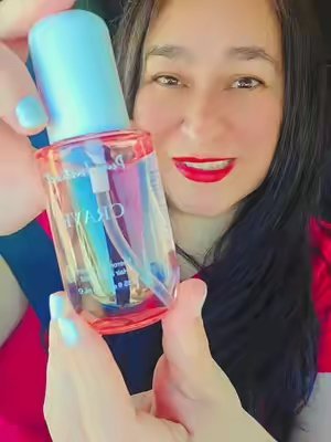 TikTok post by @lunasiria02 for Pure Instinct. Caption reads: ub body mists para toda ocasión de@Pure Instinct....