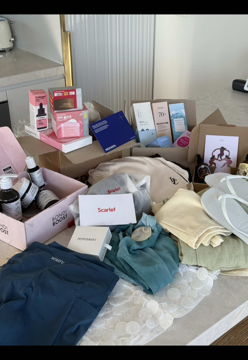 TikTok post by @ti.casey for BondiBoost. Caption reads: Haven’t done one of these in a while 🎁 @MEDIHEAL ....