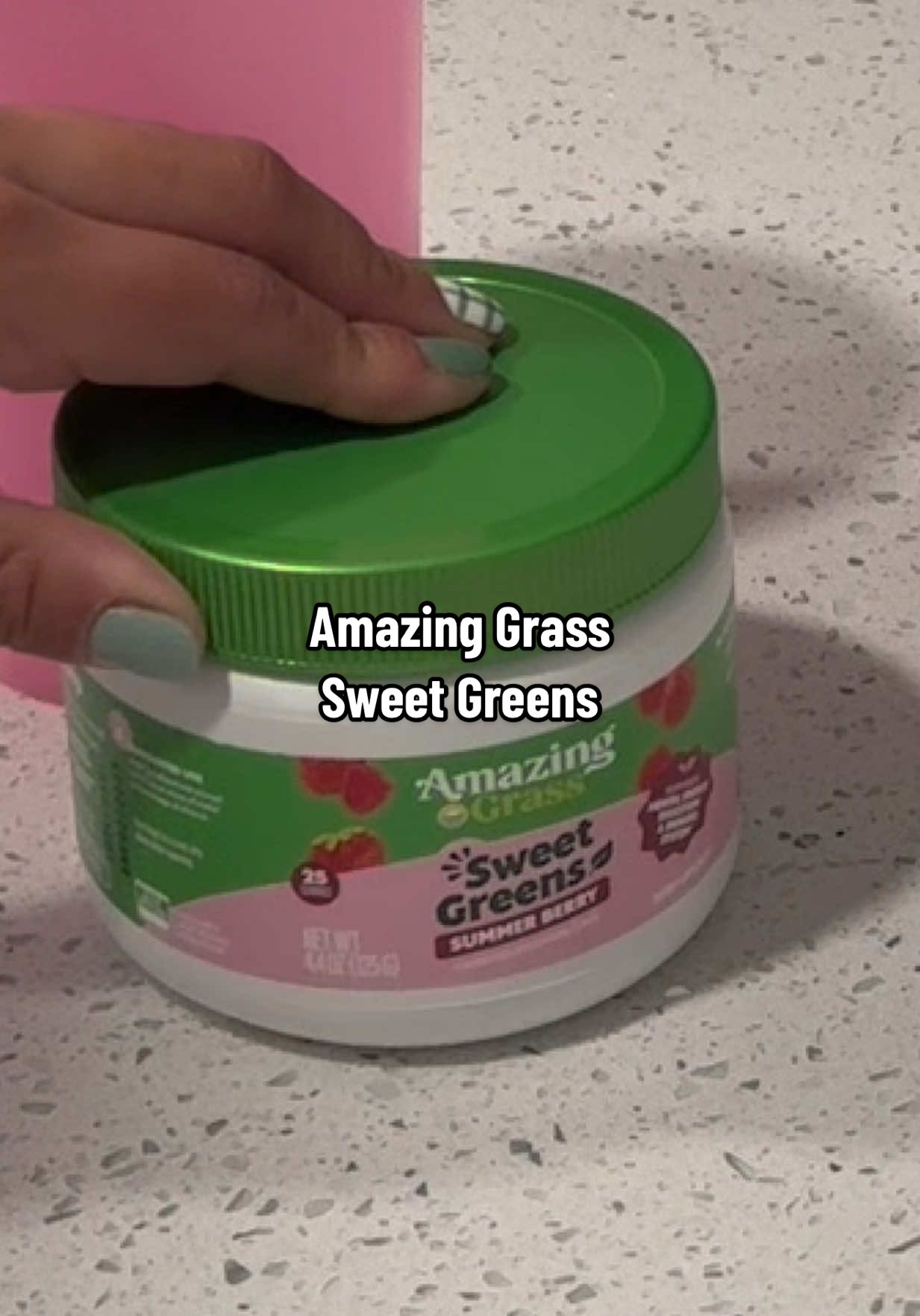 TikTok post by @jeanetteyarira for Amazing Grass. Caption reads: [...] they greens actually taste good 🤌🏽....