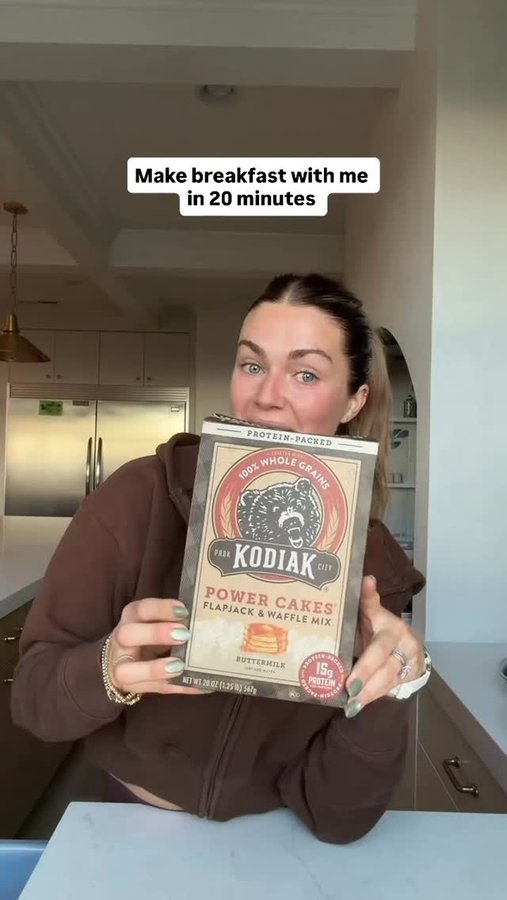 Instagram post by @lindsarnold for Kodiak Cakes. Caption reads: The girls’ current breakfast of choice, sheet pan....