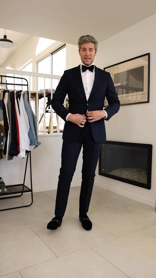 Instagram post by @parkeryorksmith for Suitshop. Caption reads: One @suitshopofficial suit, styled 5 ways. If you....