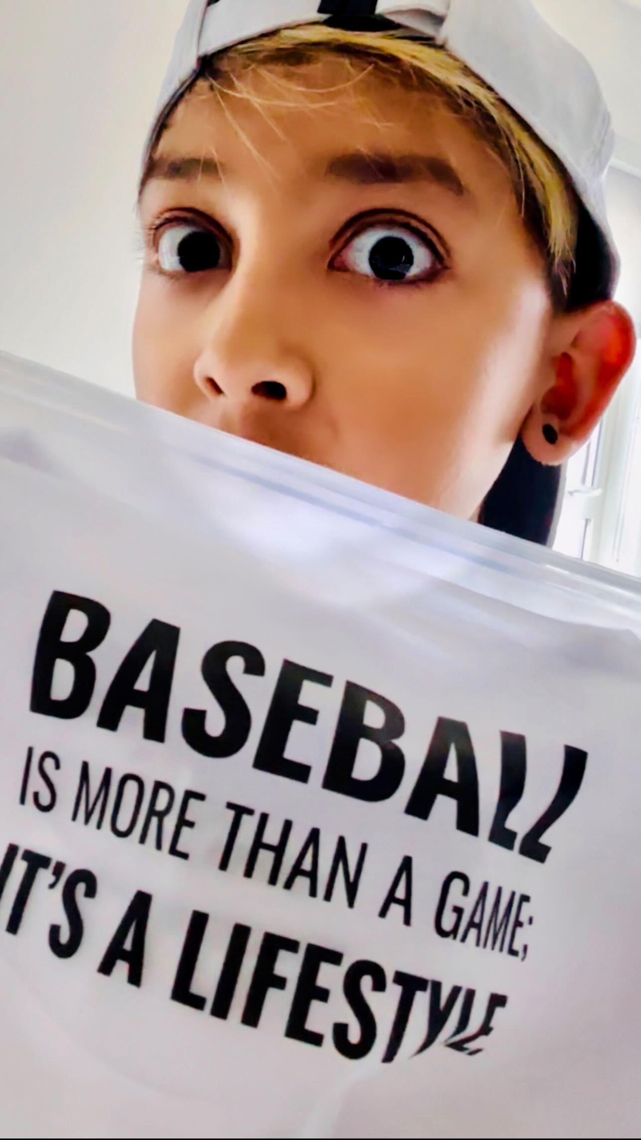 Instagram post by @mateo_the_baseball_kid for Baseball Lifestyle 101. Caption reads: [...] baseball player. #baseballlife....