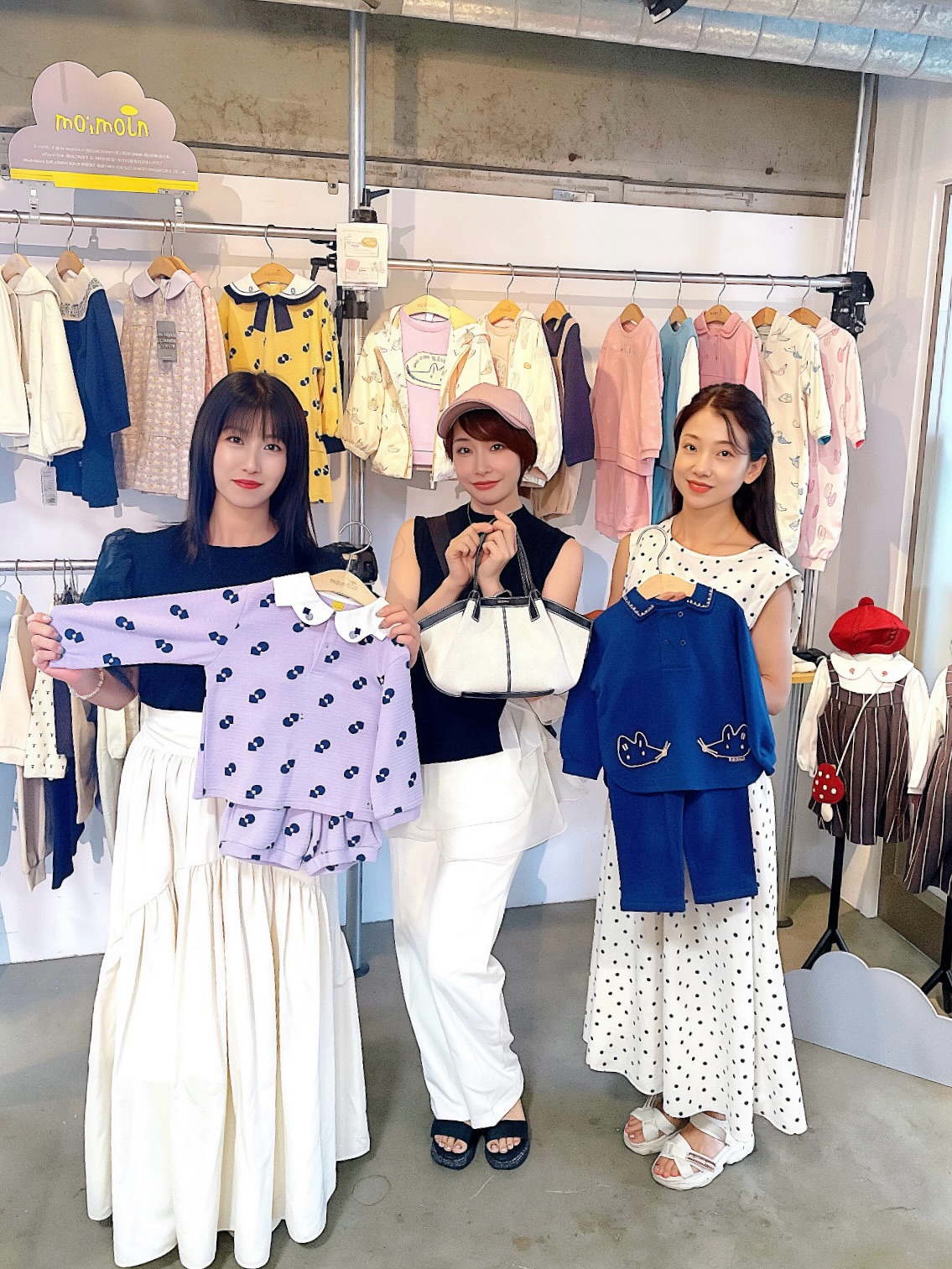 Instagram post by @norinmomo for Florasis. Caption reads: アパレル・ライフスタイルの
イチ押し商品たくさん🤗🤗🤗
⁡
ifca....