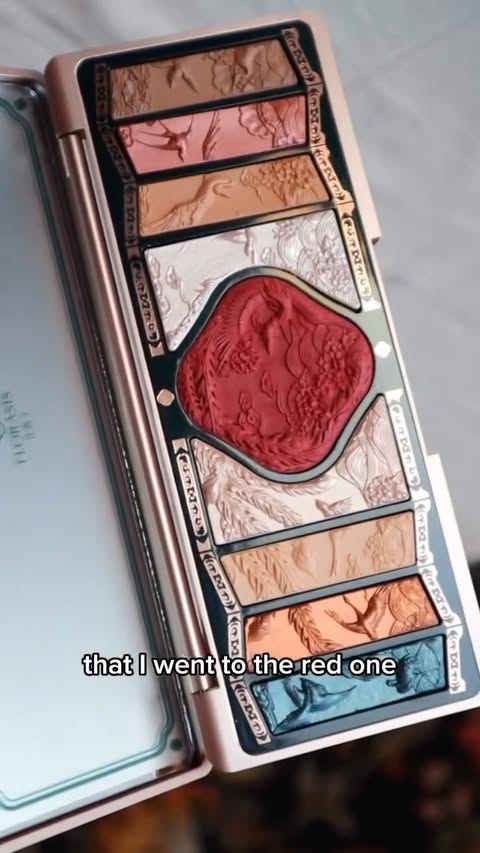 Instagram post by @bonnierzm for Florasis. Caption reads: Comment SHOP to get the full makeup list used in....