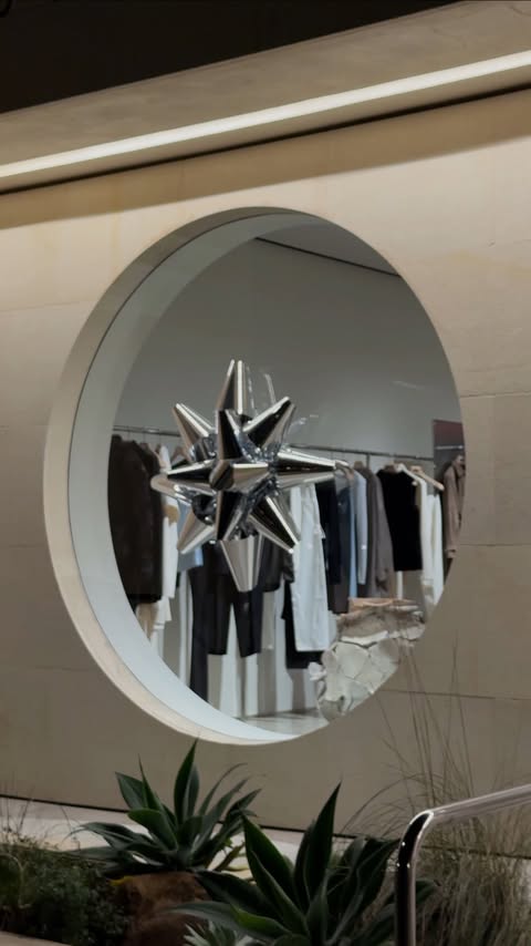 Instagram post by @anastasiasouris for JVN Hair. Caption reads: A very vibey little afternoon ✨ 

And major....