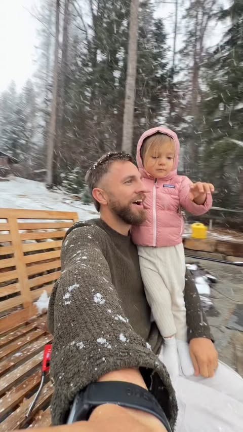 Instagram post by @shaunandronni for Tiny Traveler. Caption reads: [...] to sleep wherever we go and @mytinytraveler....