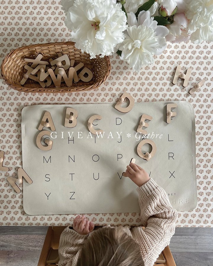 Instagram post by @laurenpolidoro for Gathre. Caption reads: [...] up with one of my favourite shops @gathre....