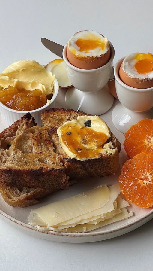 Instagram post by @thewaywewantt for Zalando. Caption reads: Une matinée avec nous et @sundayriley....